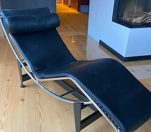 Original Cassina Le Corbusier LC 4 Liege Leder schwarz, Chrom sehr guter Zustand