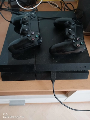 Sony Playstation 4 mit 2 Controller und 6 original Spiele 
