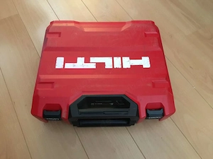 HILTI Akku-Schrauber SF4, komplett mit Koffer und Ladegerät