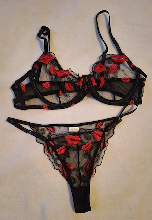 Heiße sexy getragene Dessous  Bild 7