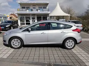 Ford Focus Trend - 1.Hand - org. 21 800 KM