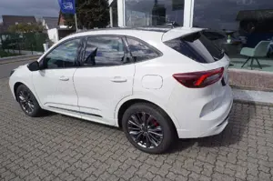 Ford Kuga Hybrid Sound Edition