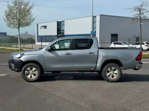 Toyota Hilux Bild 2