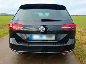 Volkswagen Passat Variant R-Line 2.0 TDI 190PS | Vollausstattung Bild 4