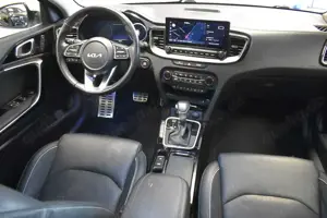 Kia Ceed SW / cee'd SW Plug-in Hybr Platinum Panorama Bild 4