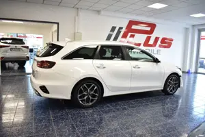 Kia Ceed SW / cee'd SW Plug-in Hybr Platinum Panorama Bild 3