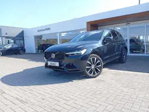 Volvo XC60 T6 Plus Dark Plug-In Hybrid AWD/AHK/GSD/Standh
