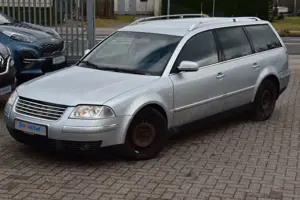 Volkswagen Passat Variant 1.9TDI 96kW Teilleder| Klimaaut.