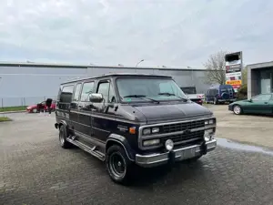 GMC Vandura 5,7 V8-low top,  LPG