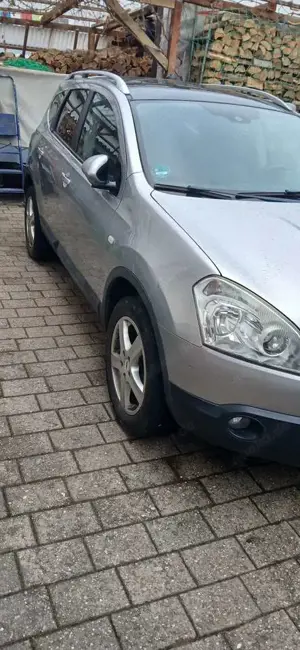 Nissan Qashqai+2 2.0 dCi DPF acenta