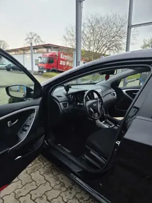 Hyundai i30 i30cw 1.6 Automatik Style