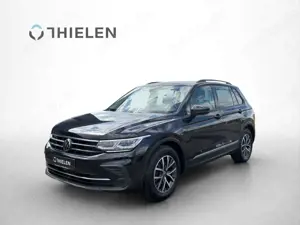 Volkswagen Tiguan Life DSG/Navi/AHK/ACC/Matrix