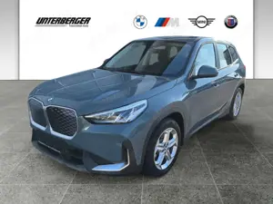 BMW iX1 xDrive30 DAB+ Parkassistenzsystem SHZ