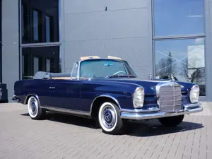 Mercedes-Benz 220 SE Werks-Cabriolet W 111