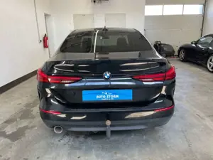 BMW 216 Bild 5