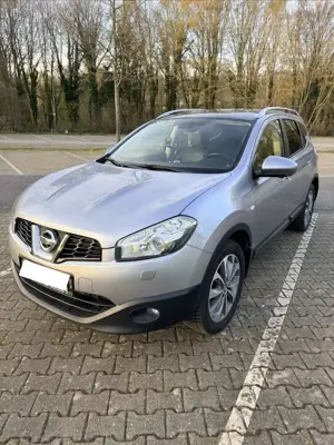 Nissan Qashqai+2 1.6 dCi Start/Stop 360 PANO BOSE NAVI SCHECKHEFT