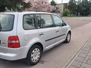 Volkswagen Touran 1.6 Bild 3