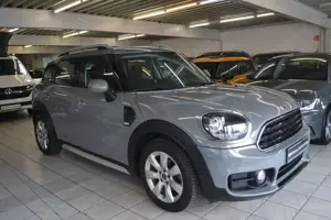 MINI One Countryman 1.5 KLIMAAUTOMATIK*KEYLESSGo*SITZHEIZUNG*2.HAND* Bild 2