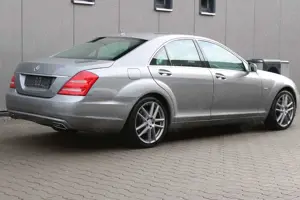 Mercedes-Benz S 400 Hybrid Bild 4