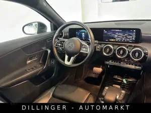 Mercedes-Benz A 220 d 8G Limousine LED Nav Kamera Distronic AHK Bild 4