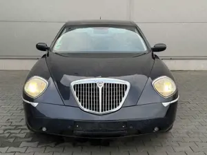 Lancia Thesis 3.2 V6 24V Comfortronic Emblema Bild 2