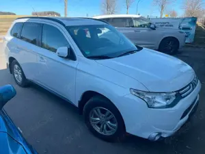 Mitsubishi Outlander 2.2 DI-D Instyle ClearTec 4WD