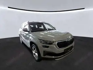 Skoda Kodiaq Tour 2.0 TDI DSG 4x4 AHK+TOTW+PANO+360KAM Klima Bild 2
