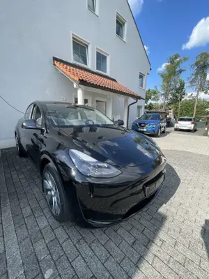 Tesla Model Y Bild 3