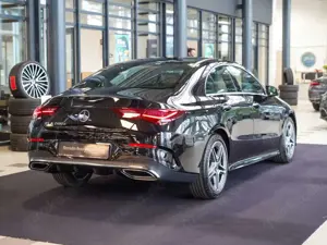 Mercedes-Benz CLA 200 CLA 200 d AMG Line Kamera Keyless Lenkradheizung Bild 3