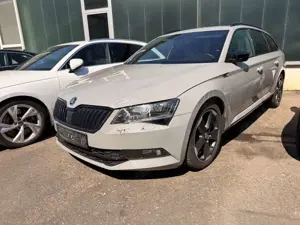 Skoda Superb Combi Sportline LED Navi Sitzheizung