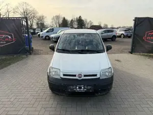 Fiat New Panda 1.2 8V Classic TÜV NEU/2. HAND/USB Bild 2