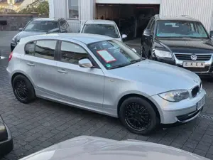 BMW 118 118d 5 türig 2.0 Gepflegt-Mod2010-Euro 5