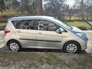 Toyota Verso-S Bild 4
