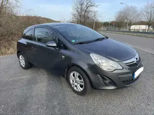 Opel Corsa D Satellite