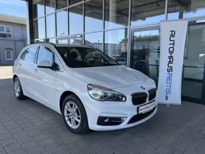 BMW 220 BMW 220 i Luxury Line AHK, Navi, Klimaautomatik