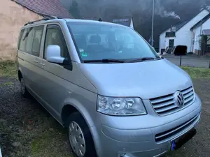 Volkswagen T5 Caravelle