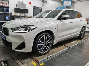 BMW X2 M35i*HUD*NAVI*LED*Park+DriveAss*Business-Pak* Bild 2