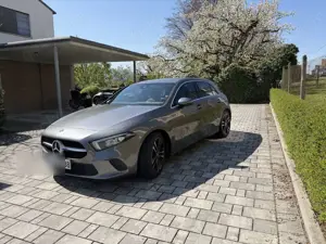 Mercedes-Benz A 180 rauch-  tierfrei. Verkauf nur an privat. Kaum gefahren. VB, weil SmartRepair no