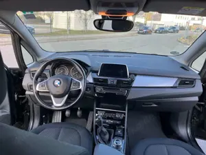 BMW 218 218i Gran Tourer Bild 5