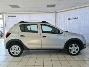 Dacia Sandero Stepway Prestige,1.Hand, Navi,HU neu, Scheckheft Bild 5