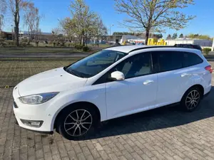 Ford Focus Focus Turnier 1.5 TDCi DPF Start-Stopp-SystemCOOL