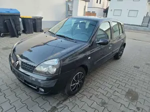Renault Clio 1.2 16V TÜV neu