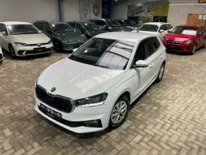 Skoda Fabia 1.0 TSI Style DSG Style LED SHZ DAB PDC Bild 4