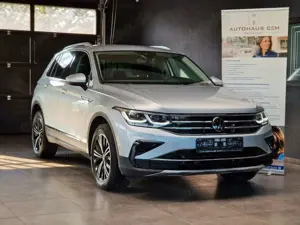 Volkswagen Tiguan 2.0TDI Elegance 4Motion*LED MATRIX*ACC