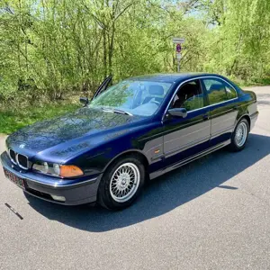BMW 523 523i