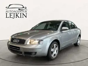 Audi A4 2.0*AUTOMATIK*LEDER*SHZ*ALLWETTER*TÜV NEU*