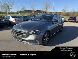 Mercedes-Benz E 300 E 300 de T 4m Antg+Exklusive Dist Pano MLED Burm Bild 1