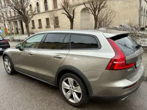Volvo V60 Cross Country