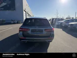 Mercedes-Benz E 300 E 300 de T 4m Antg+Exklusive Dist Pano MLED Burm Bild 3