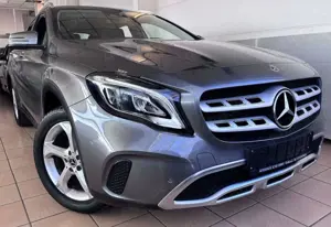 Mercedes-Benz GLA 220 d CDI 4Matic LED Kamera Tempo Navi AHK ALU
